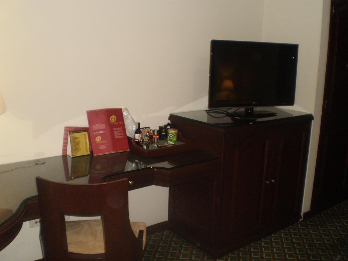 Hotel Embassy Park بوغوتا الغرفة الصورة